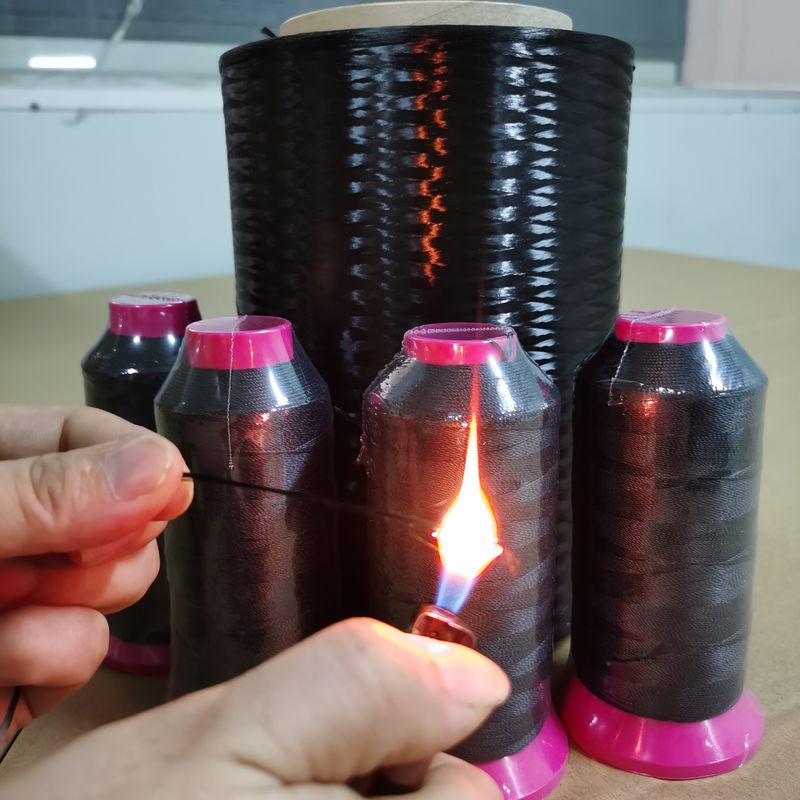 Filamento de Kevlar DuPont Filamento de Ply Twisted 400D/3 Preto Resistente ao fogo Retardante de Chama Filamento de costura Resistente à abrasão a altas temperaturas